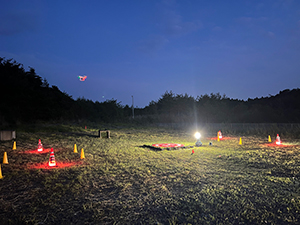 夜間のドローンスクールの様子1